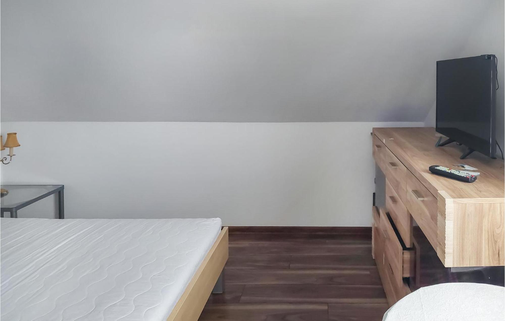 Beautiful Apartment In Moryn With Kitchen エクステリア 写真